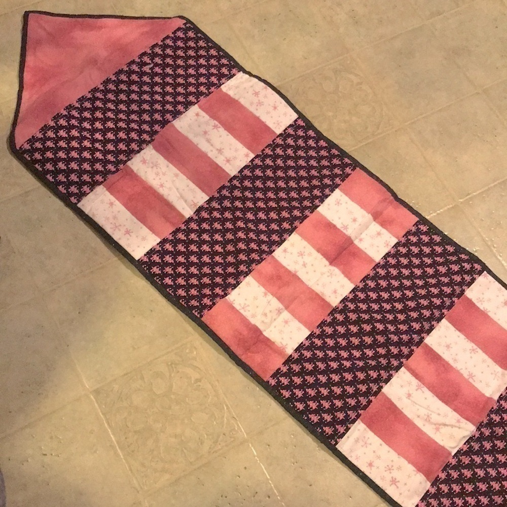 HOLIDAY Table Runner - Picture 2 of 7